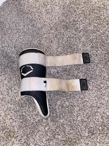 Used Senior EvoShield Shin Guard