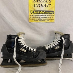 Used Bauer Black Size 4 D Ice Hockey Goalie Skates