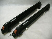 Yakima 6 Ski (4 Snowboard) Roof Rank, w/ key and bar mounts
