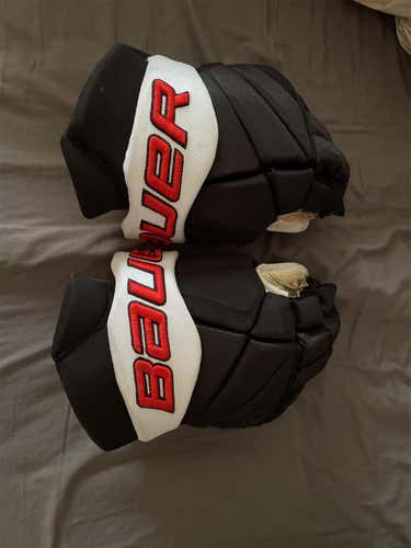 Black Senior Bauer Pro Series 13" Pro Stock Gloves