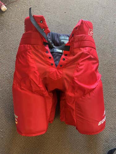 Red Senior Large Bauer Supreme 5000  Hockey Pants
