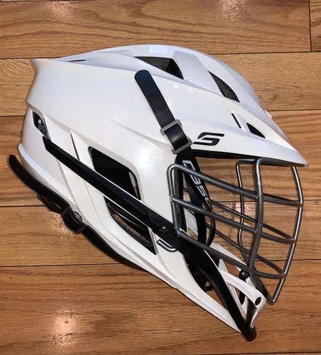 used Cascade S. white shell, chin & washer, chrome cage, black chin strap. osfm.