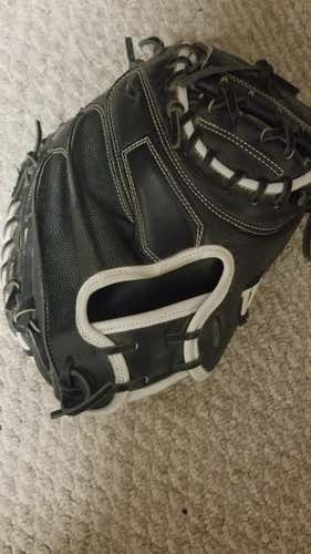 Black Used Adult Wilson Right Hand Throw Catcher's A2000 M1 Baseball Glove 33.5"
