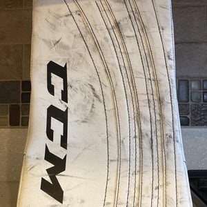 Senior Regular CCM Extreme Flex 500 Blocker