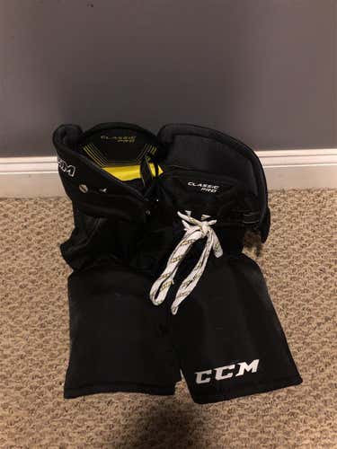 Black Junior Large CCM Hockey Pants