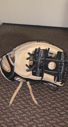 Used Infield A2000 11.75" Baseball Glove