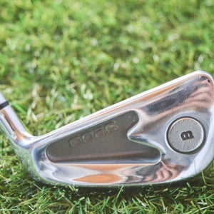 Wilson 	3200	4 Iron 	Right Handed 	38"	Steel 	Stiff 	New Grip