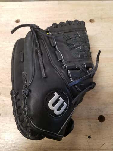 New Adult Wilson Left Hand Throw Infield A2000 Softball Glove 12"