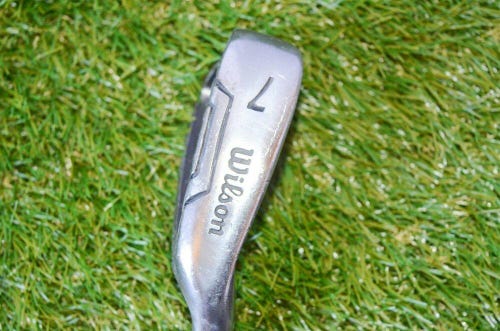 Wilson 	High MOI Profile 	7 Iron 	Right Handed	36.5"	Steel 	Stiff	New Grip