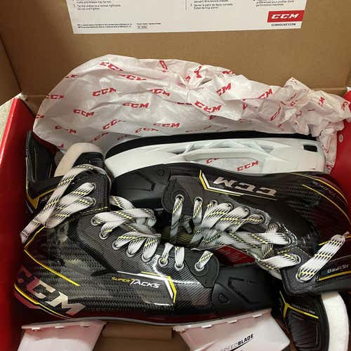 *New* CCM AS3 Pro Hockey Skates- Size 7.5 D