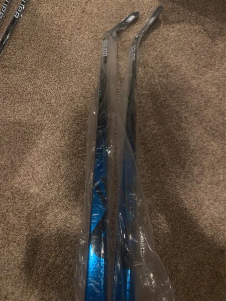 *2 PACK* Senior Right Handed Nexus Geo Hockey Stick