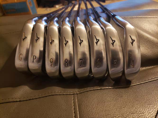 Used Men's Mizuno Right Handed MX 25 Iron Set Regular Flex Steel Shaft