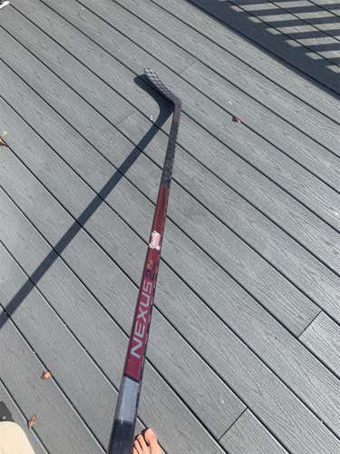 Senior Left Hand Nexus 2N Pro Mid Pattern Pro Stock Hockey Stick