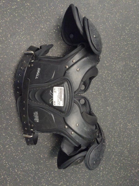 Used Xenith Xflexion Flyte Sm Football YOUTH Shoulder Pads