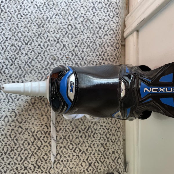 Senior Bauer Nexus 2N Regular Width Pro Stock Size 8.5 Hockey Skates