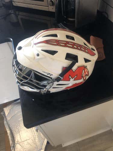 White Used Cascade CPX-R Helmet
