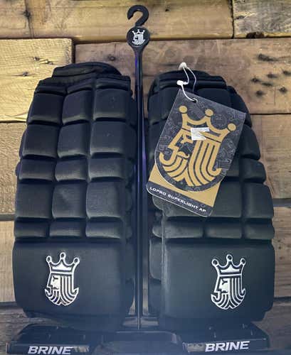 New Medium Brine Lopro Arm Pads Black