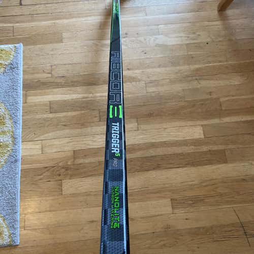 Senior Right Handed Ribcor Trigger 5 Pro Mid Pattern  Hockey Stick