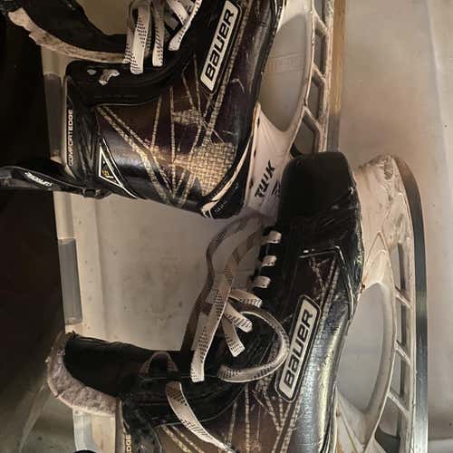 Senior Bauer Supreme 1S Regular Width  Size 7.5 Hockey Skates