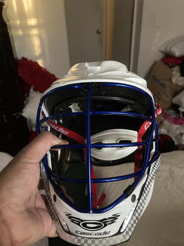 White Used Adult Cascade S Helmet