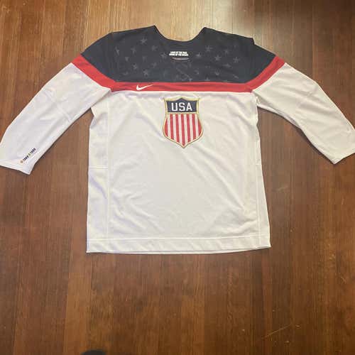 White Adult XXL Nike Jersey