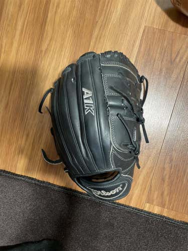 Black High School/College Infield A1k 11.75" Baseball Glove