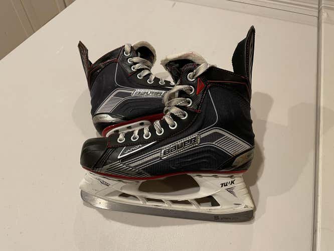 Used Junior Bauer Vapor X500 Hockey Skates Regular Width Size 6.5