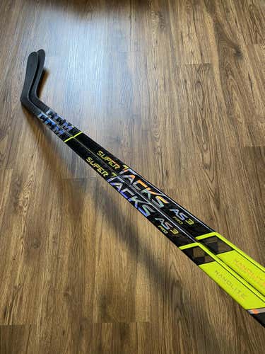 2 pack - CCM AS3 Pro RH 85 Flex P90