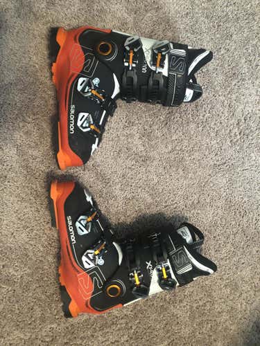 Used Men's Salomon All Mountain X Pro 100 W Ski Boots Medium Flex