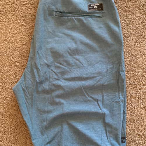 Teal Billabong Shorts Size 34