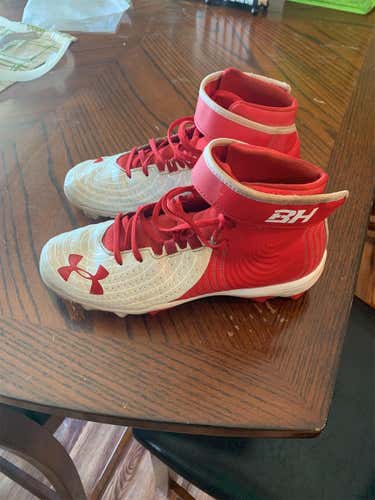 Size 8.5 (Women's 9.5) Under Armour
