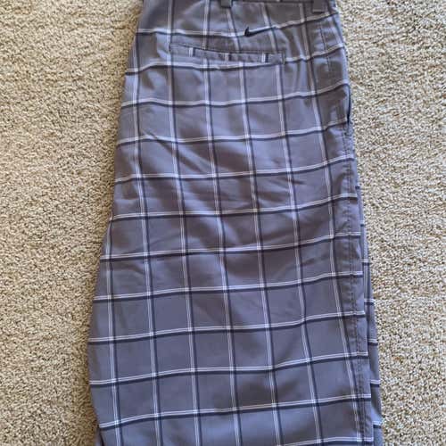 Plaid Nike Golf Shorts Size 34