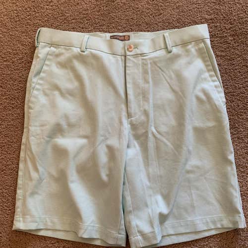 Peter Millar Golf Shorts Size 33