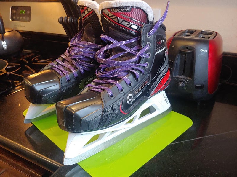 Used Senior Bauer Vapor X2.9 Hockey Goalie Skates Regular Width Size 8.5