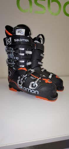 Used Men's Salomon All Mountain Ski Boots Soft Flex