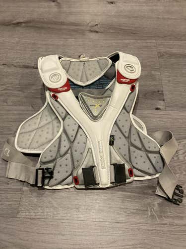 Used Large Maverik Rome Shoulder Pads