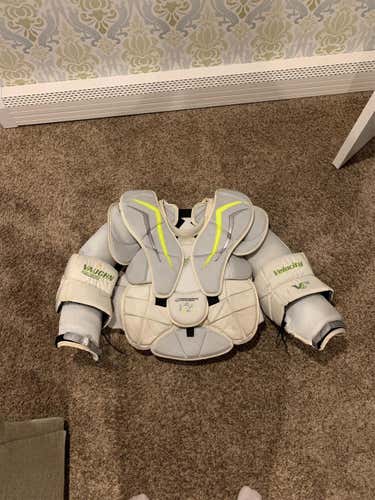 Senior XL Vaughn V6 2200 Pro Goalie Chest Protector