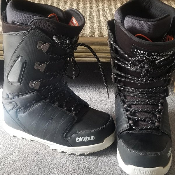 Used Men's Size 9.0 (Women's 10) Thirty Two Chris Bradshaw Signature Series Snowboard Boots