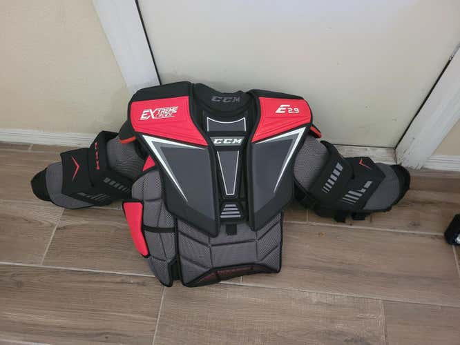 Used Senior Large CCM Extreme Flex Shield E2.9 Goalie Chest Protector Pro Stock