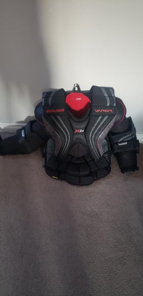 Used Senior XL Bauer Vapor X2.9 Goalie Chest Protector