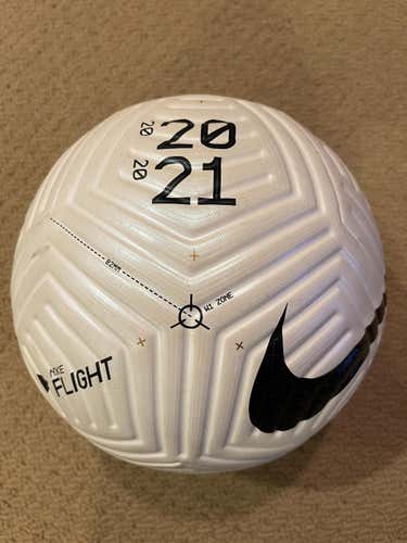 Nike Flight 2021 Match Ball