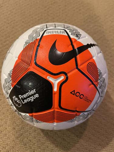 Nike Premier League 19-20 Merlin Match Ball