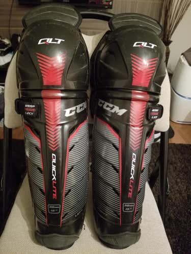 CCM QuickLite Shin Pads 15"