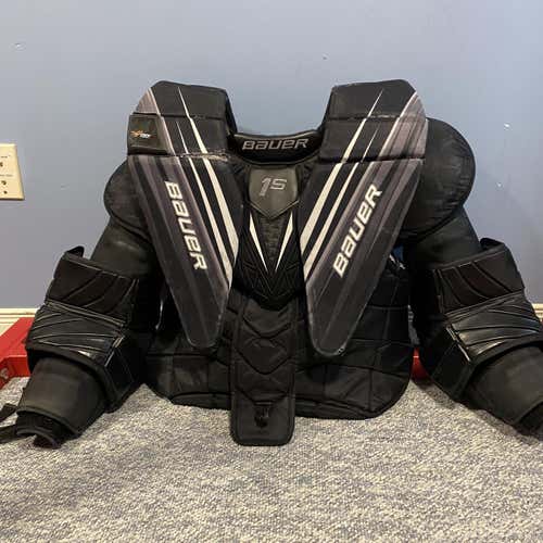 Senior Large Bauer 1s Pro Stock Goalie Chest Protector