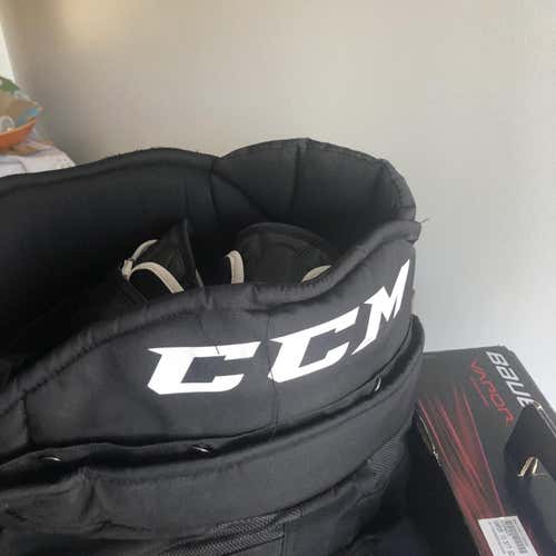 Black Senior Large CCM  Hockey Pants