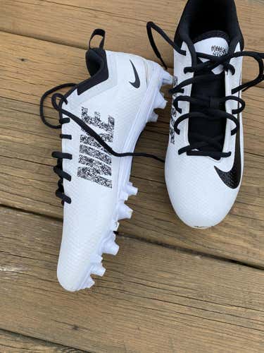 White New Adult Men's Size 9.0 (Women's 10) Nike