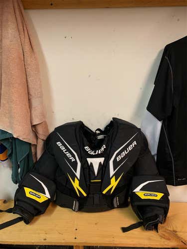 Senior Medium Bauer Performance Goalie Chest Protector