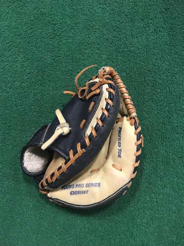 Kid Pitch (9YO-13YO) Right Hand Throw CM1010BT 31.5" Catcher's Glove