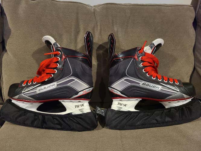 Used Senior Bauer Vapor X500 Hockey Skates Regular Width Size 10
