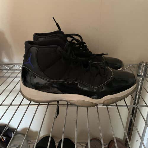 Space Jam Jordan 11